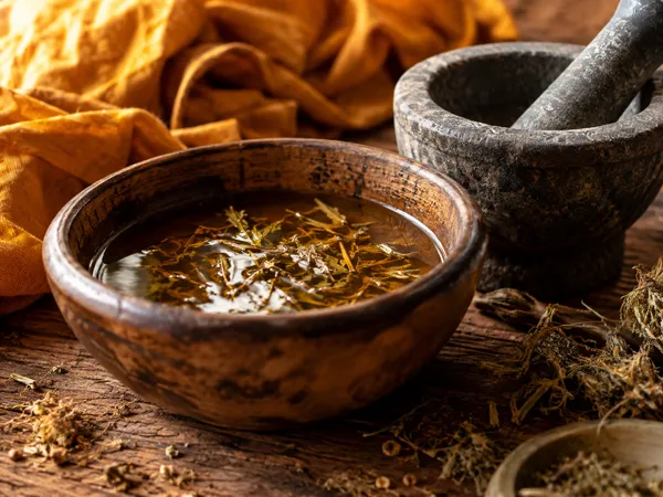 UM ANTIGO RITUAL BUCAL INDIANO PODE SER A CHAVE PARA TRATAR UM TIPO DE MAU HÁLITO QUE A CIÊNCIA MODERNA AINDA LUTA PARA CURAR